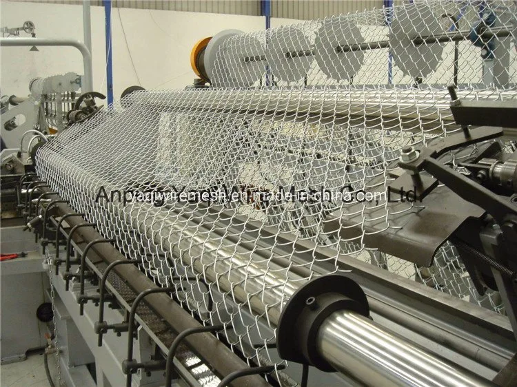 2.5mm-3.0mm Hot DIP Galvanized Chain Link Fence 9 Gauge 50*50mm 6FT PVC Coated Diamond Wire Mesh Fence