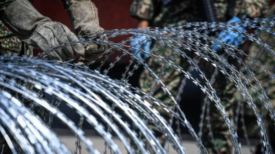 Anti-Climb Razor Blade Concertina Barbed Wire/Razor Wire Wall