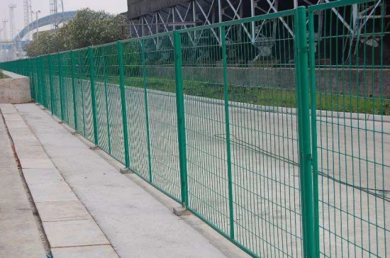 China Supply Anti-Climbed &Anti Cutting Cattle Field 358 Vinyl Coated Security Welded Density Wire Mesh Fence for Protection Garden Fencing